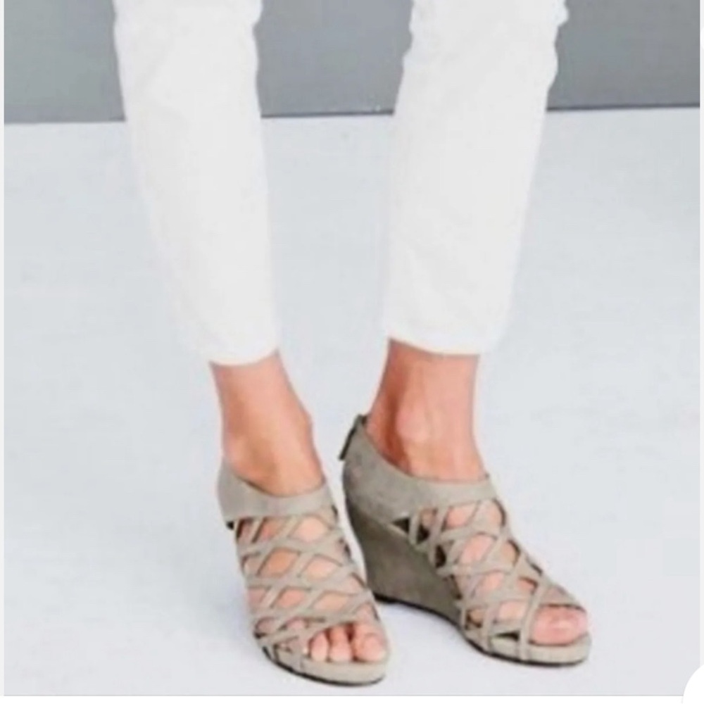 Eileen Fisher cage taupe wedge sandals-woman’s 7.5